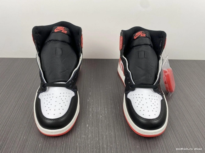 Cheap 1 Retro High 555088-112 OG Red' Air Jordan 'Track 0813